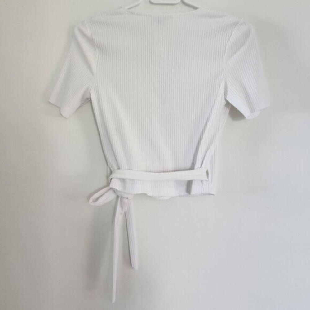 BAR III Ribbed Wrap Short Sleeved Top Small NWT - Picture 5 of 9